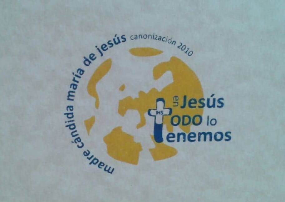 Logotipo de la canonización de la Madre Cándida